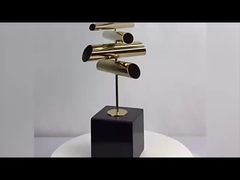 Patung Baja Tahan Karat